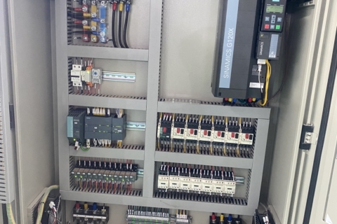 Tủ điều khiển Imverter Siemens 30KW